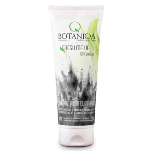 Botaniqa - szampon z węglem aktywnym niwelujący brzydki zapach