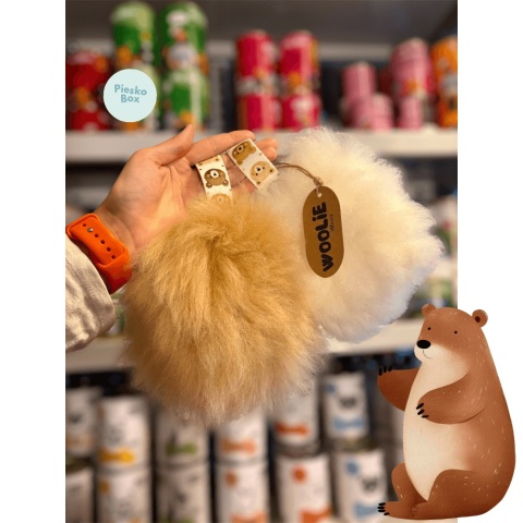 Mini szarpak dla psa z owczej skóry i futra w misiowe wzory – WoolieWhillie, PieskoBox