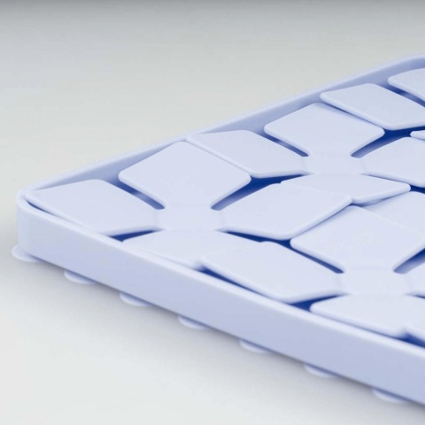 duvo mata do lizania dla psa niebieskie kwiatki silikonowa