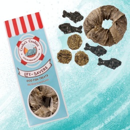 Naturalne przysmaki rybne Cooka’s Cookies dla psa – rybki i wianuszki ze skóry dorsza z dynią i jagodami pieskobox